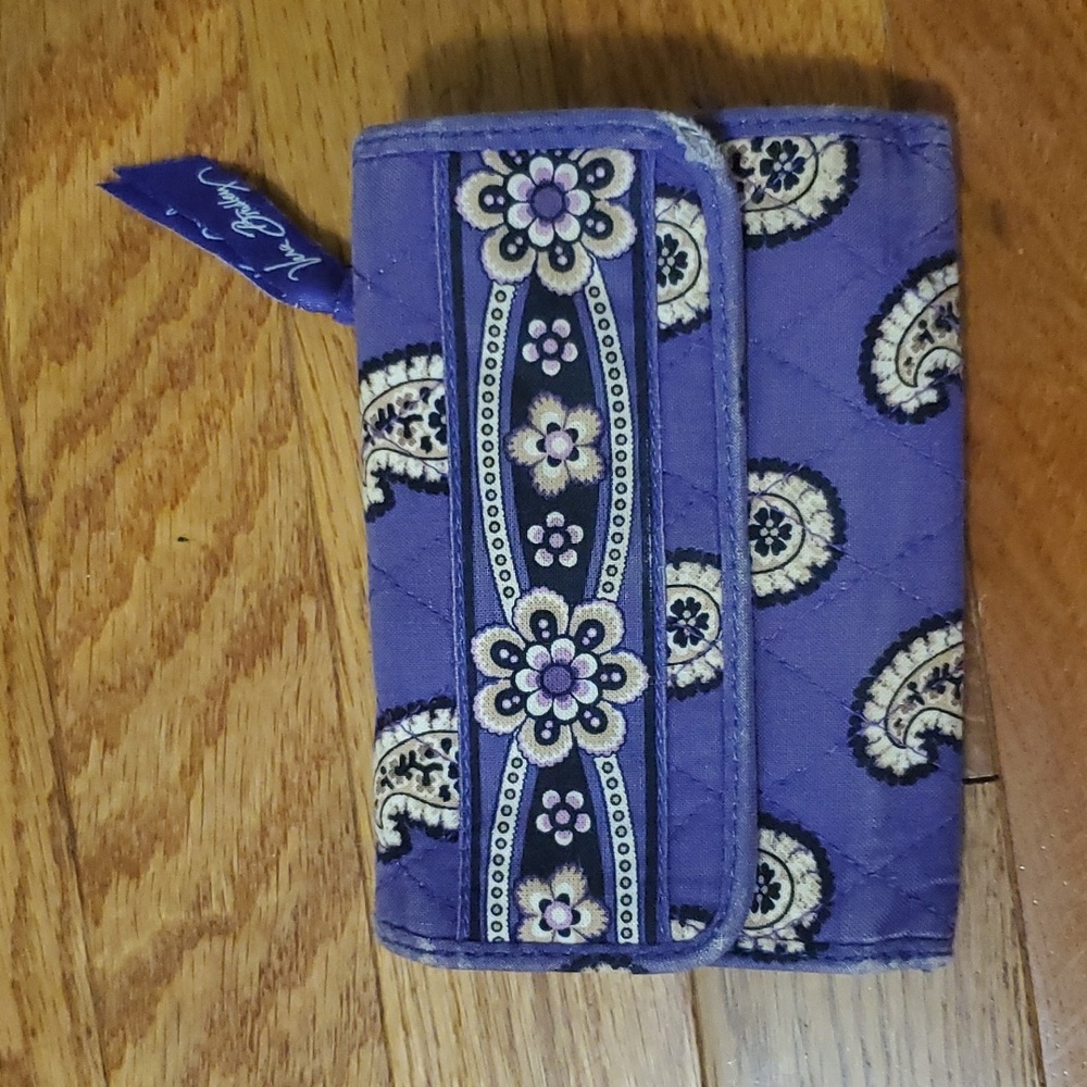 Vera Bradley Simply Violet Purple Paisley Riley Compact Wallet